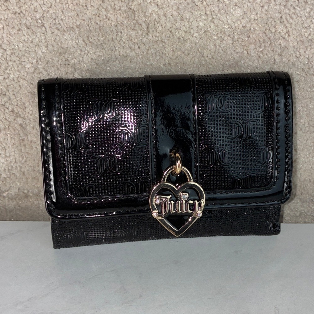 Juicy Couture Black Trifold Wallet - OS - Patent Monogram Heart Charm Y2K Glam